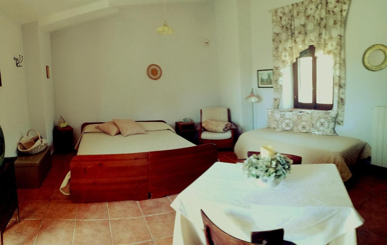 Agriturismo Tre Santi Villa Padula Dış mekan fotoğraf